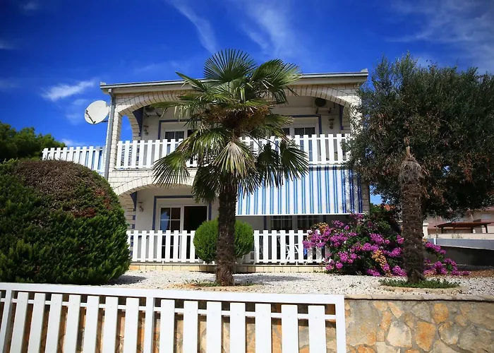 Hébergement de vacances Limun *