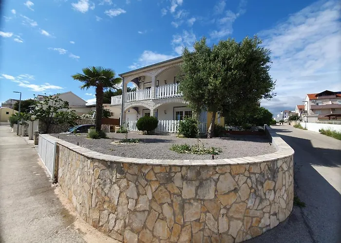 Limun Hébergement de vacances Trogir