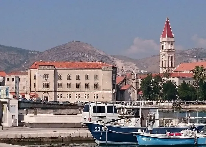 Limun Nyaraló Trogir