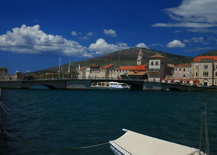 Limun Nyaraló Trogir